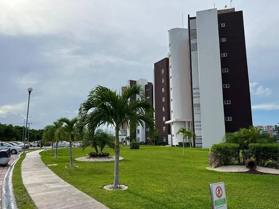 Лагуна. Морская. С Бассейном, 15 Мин От Моря Cancun 0*,