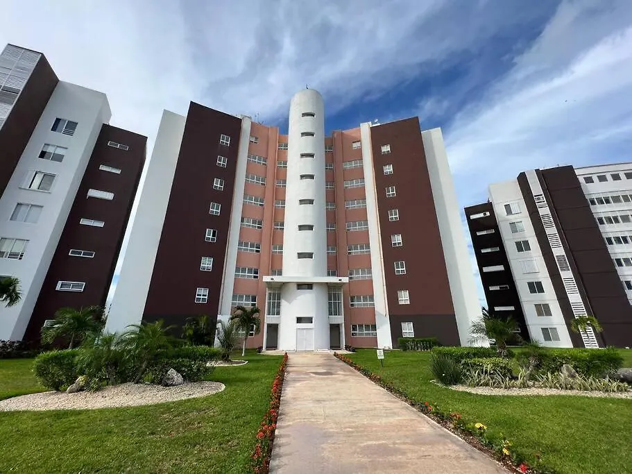 Apartment Лагуна. Морская. С Бассейном, 15 Мин От Моря Cancun